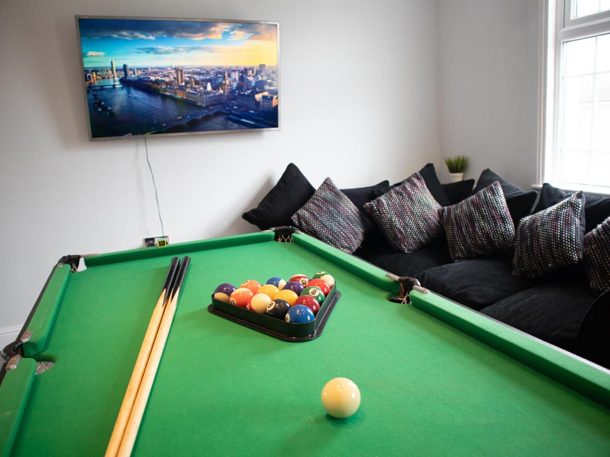 דירות קרוידון Bright Private Terrace - Free Private Parking - Tv - Wifi - Netflix מראה חיצוני תמונה